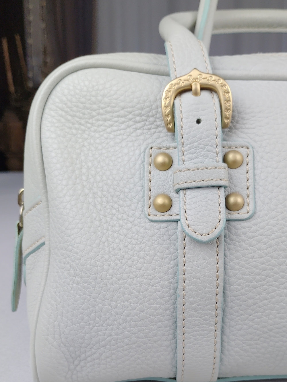 Dooney & Bourke Women's Tote Handbag. - Picture 9 of 16